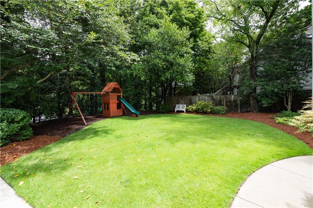 517 Arden At Argonne NW