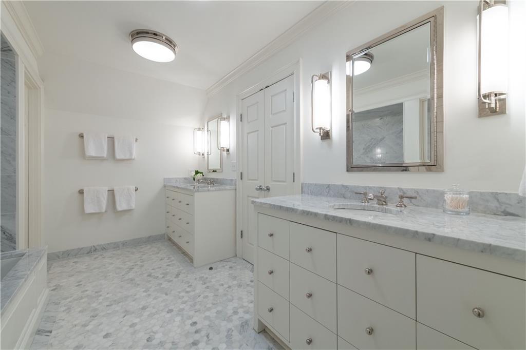 517 Arden At Argonne NW