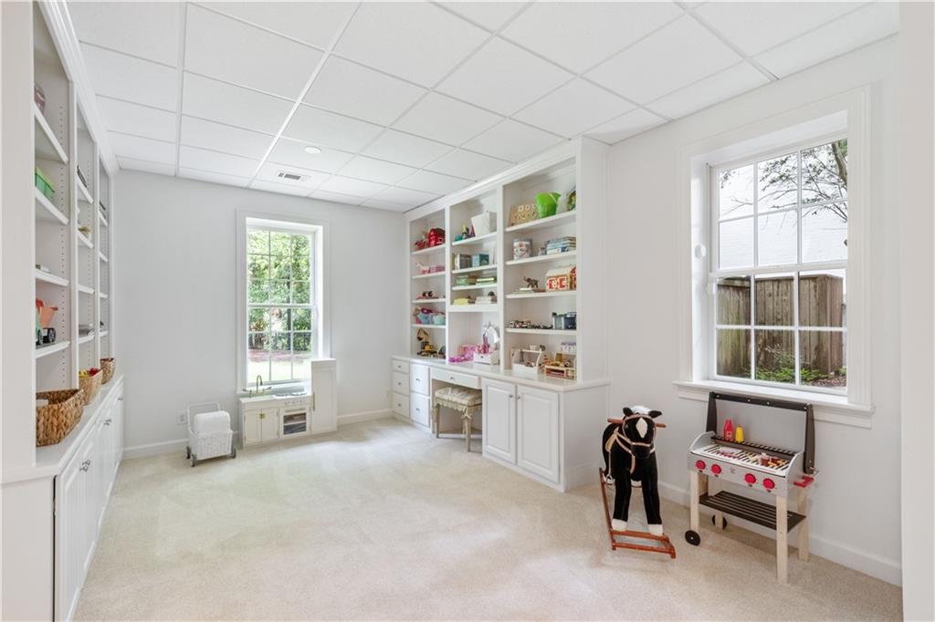 517 Arden At Argonne NW