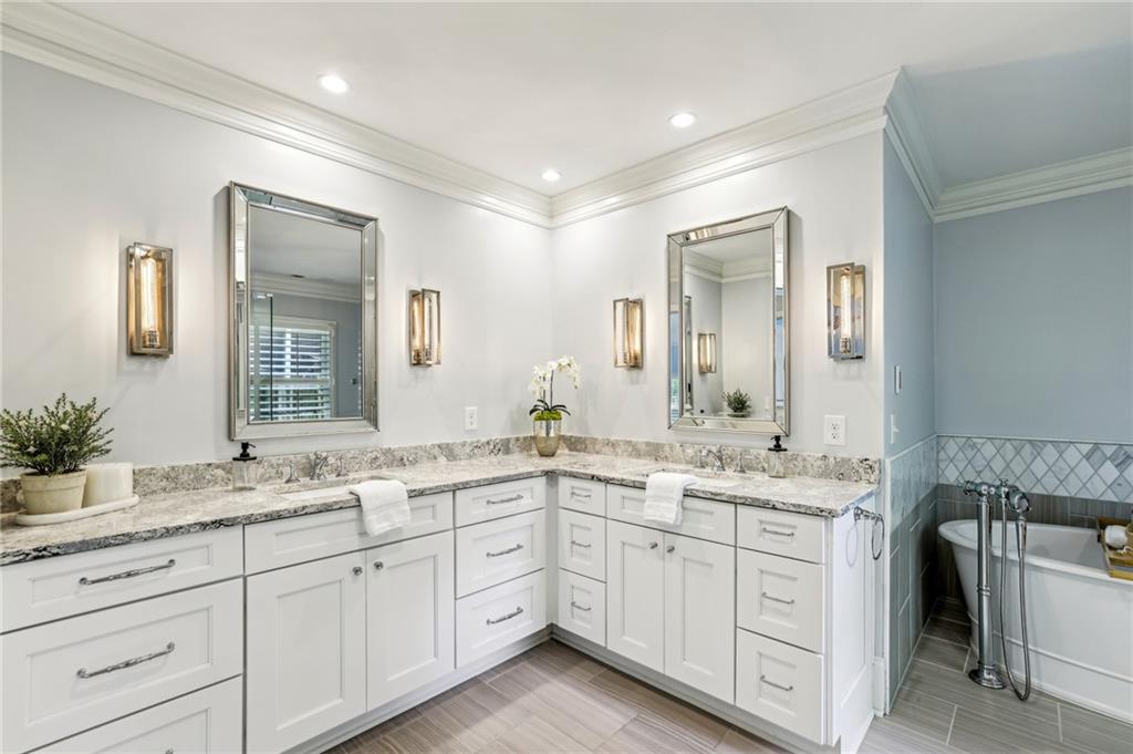 2684 Birchwood Drive NE