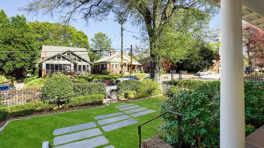 747 Greenwood Avenue NE