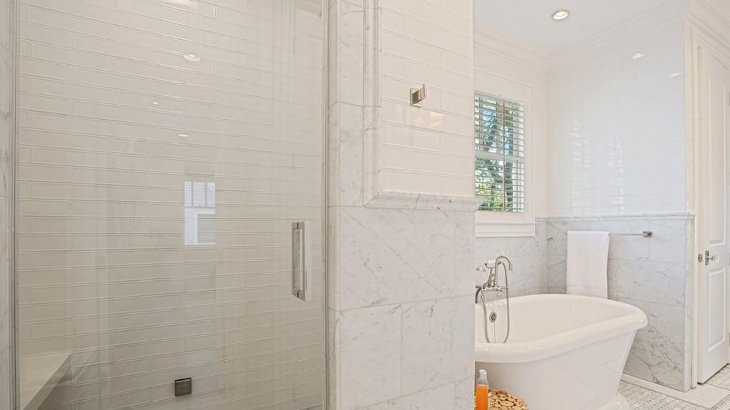 747 Greenwood Avenue NE