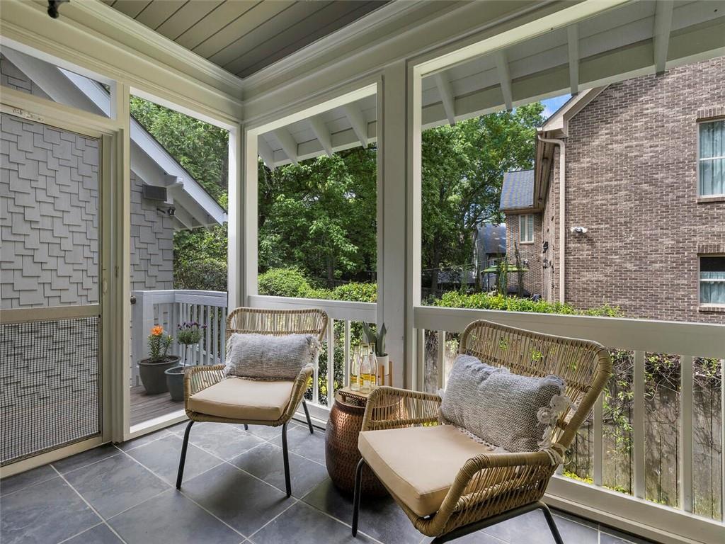 1910 Windemere Drive NE