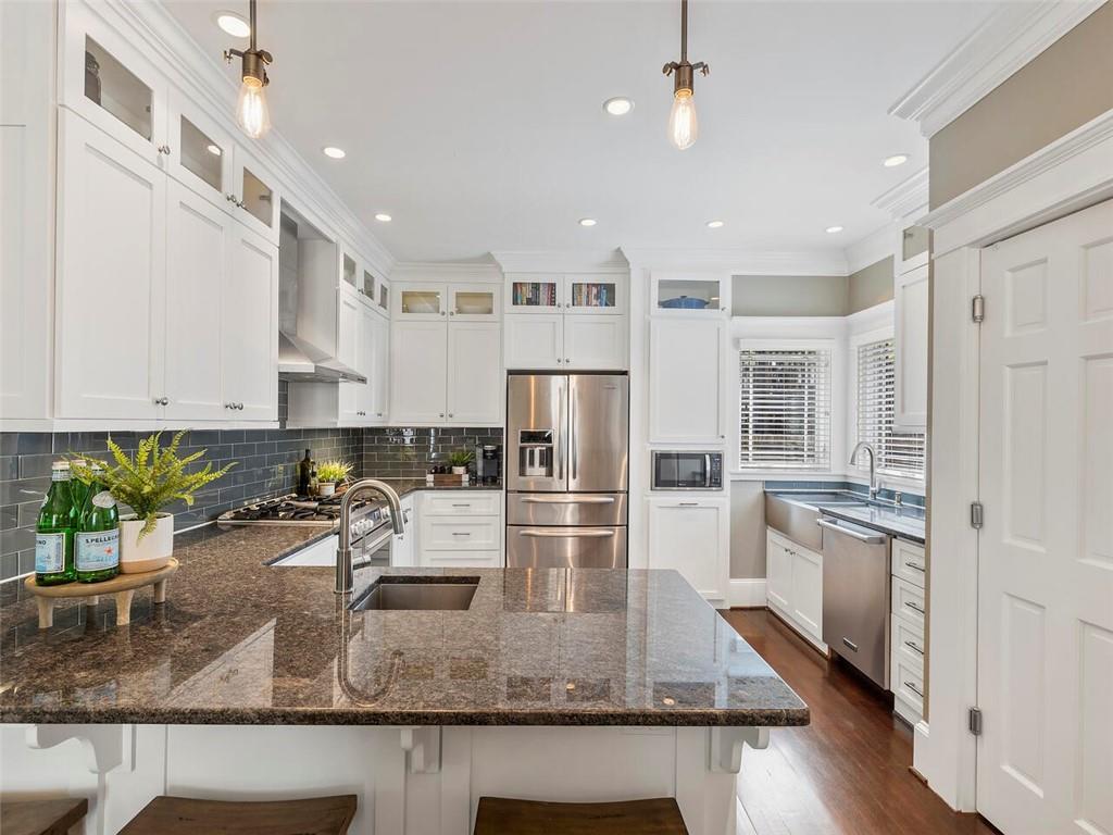 1910 Windemere Drive NE