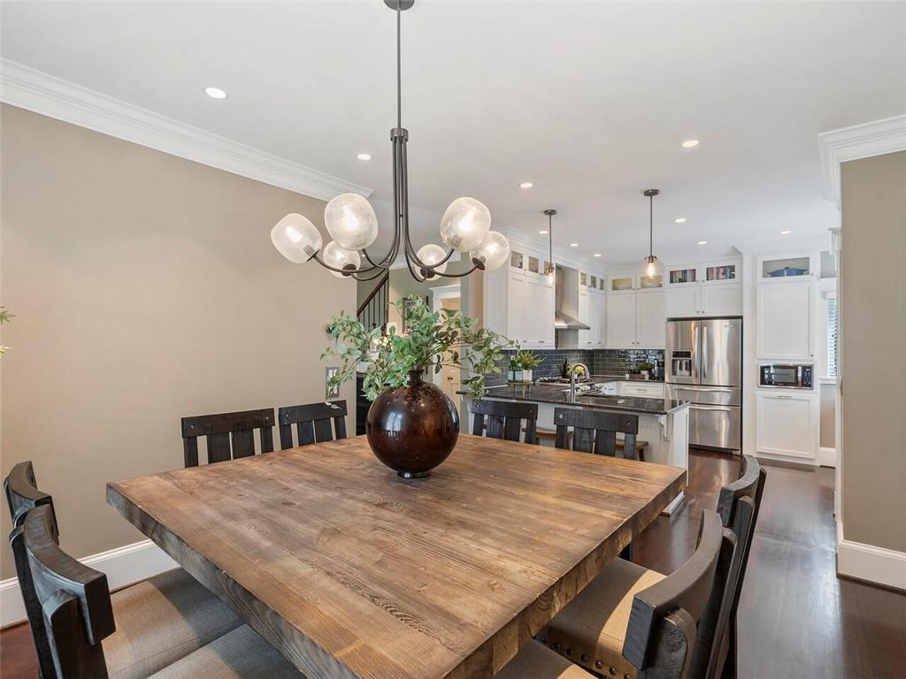 1910 Windemere Drive NE