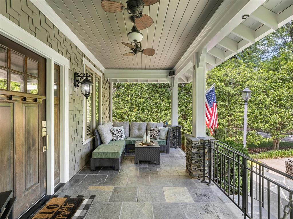 1910 Windemere Drive NE