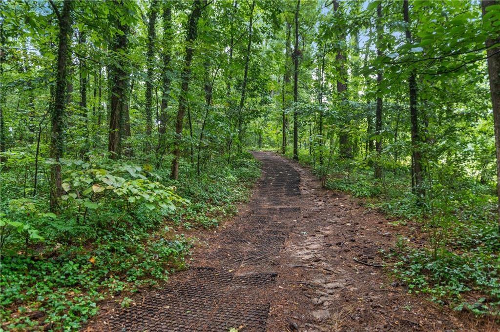 1910 Windemere Drive NE