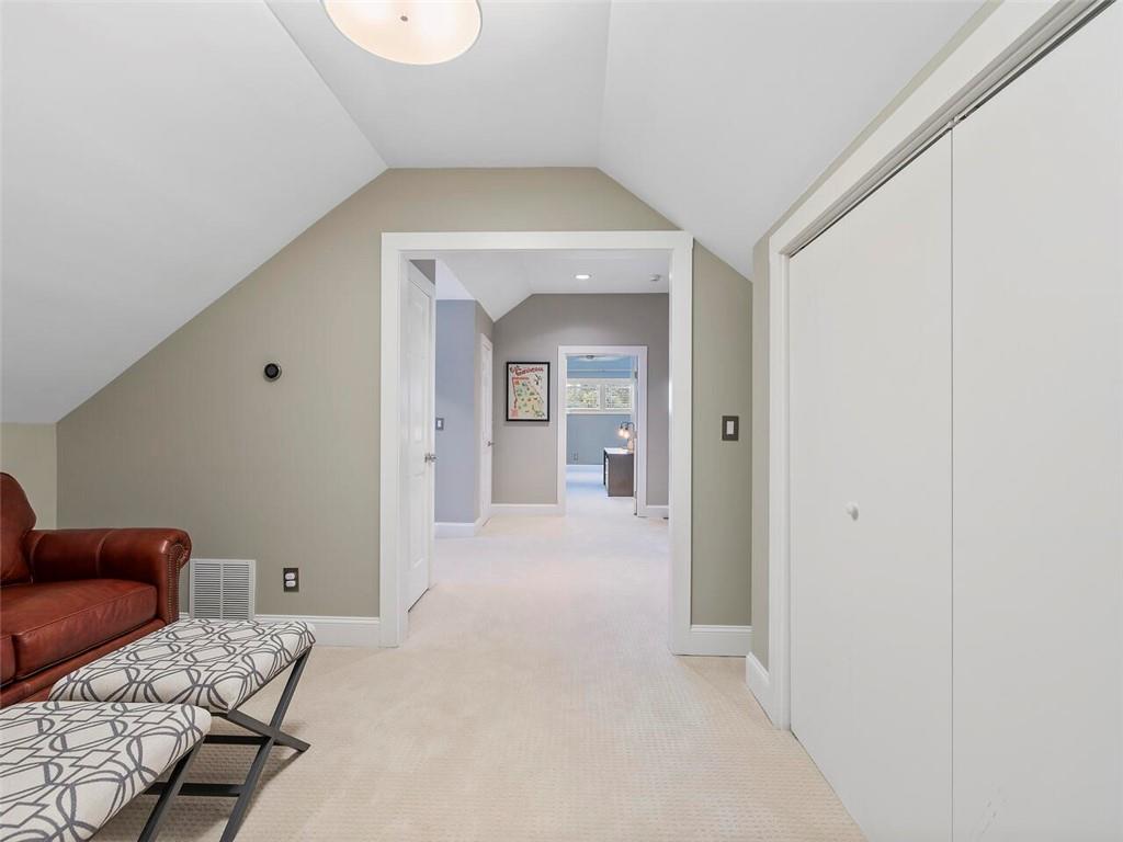 1910 Windemere Drive NE