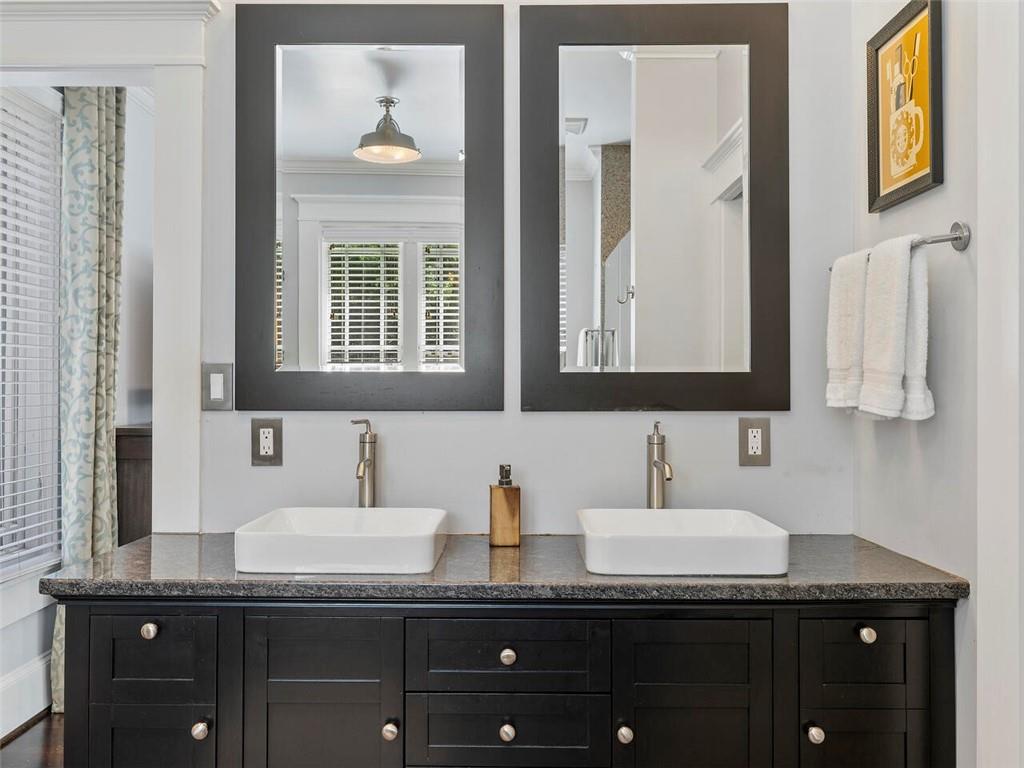 1910 Windemere Drive NE