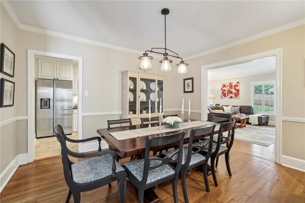 807 Longwood Drive NW