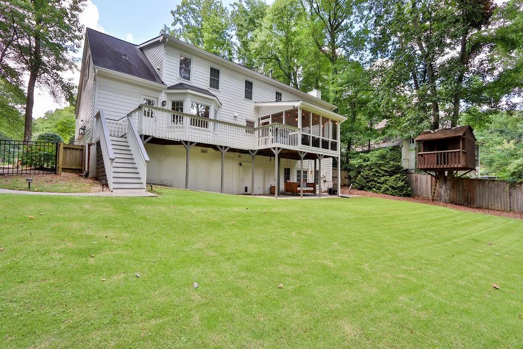 3767 Cliff Crest Drive SE