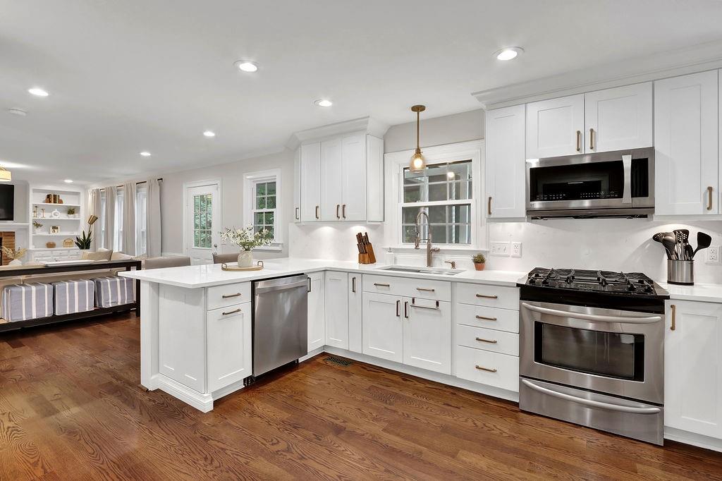 3767 Cliff Crest Drive SE