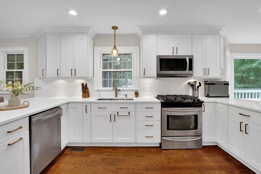 3767 Cliff Crest Drive SE