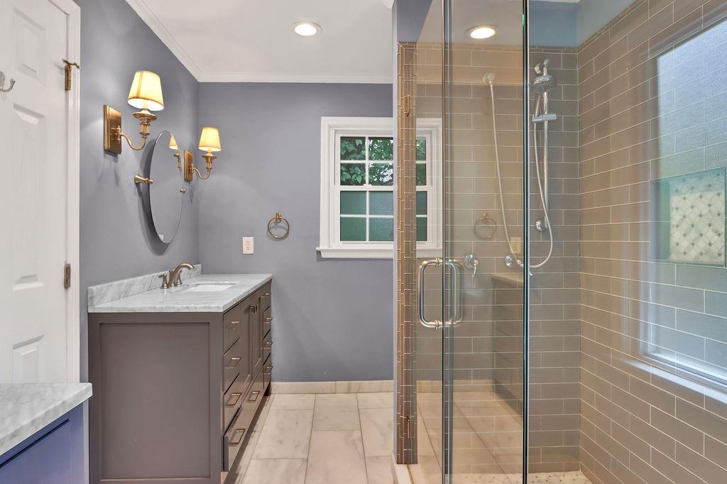 3767 Cliff Crest Drive SE