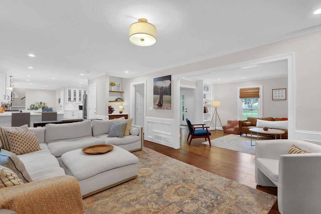 3767 Cliff Crest Drive SE