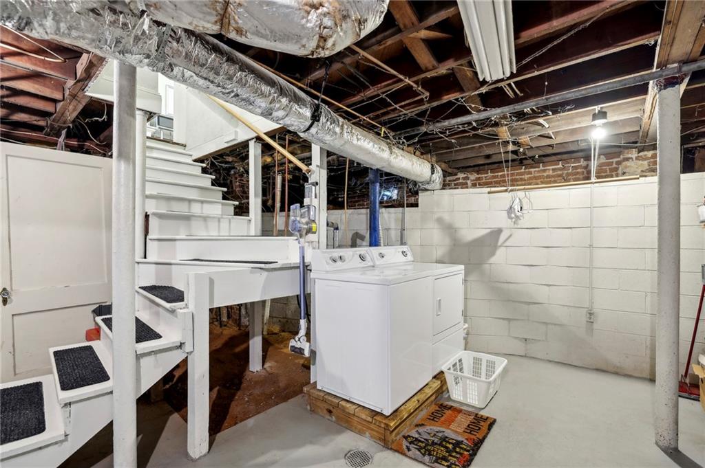 125 Huntington Road NE