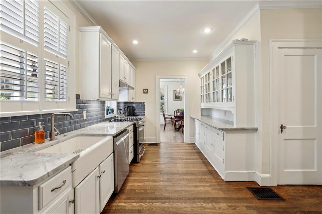 125 Huntington Road NE