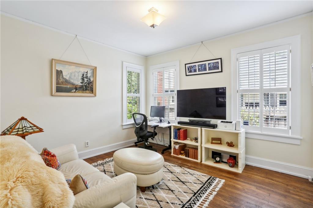 125 Huntington Road NE