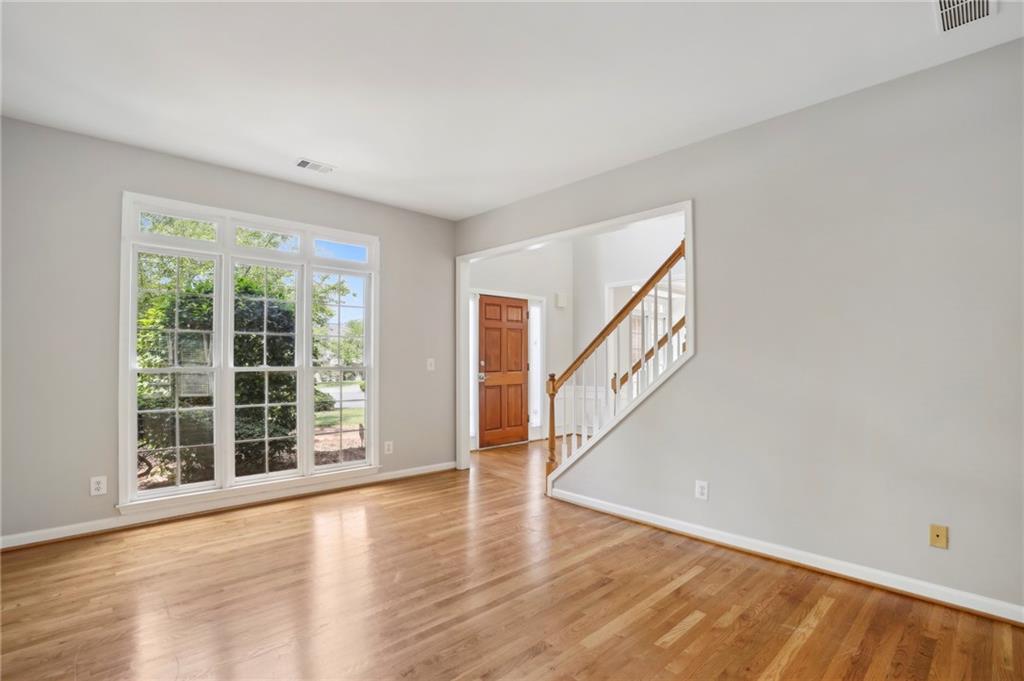 1985 Poppleford Lane