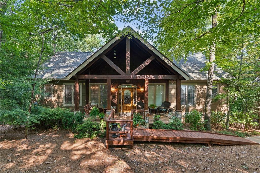 805 Wake Robin Drive