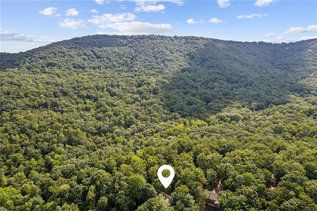 805 Wake Robin Drive