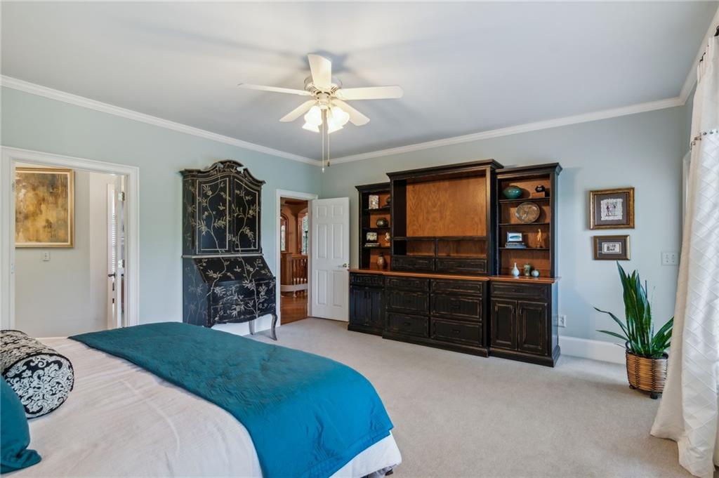 805 Wake Robin Drive