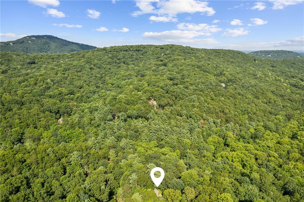 805 Wake Robin Drive