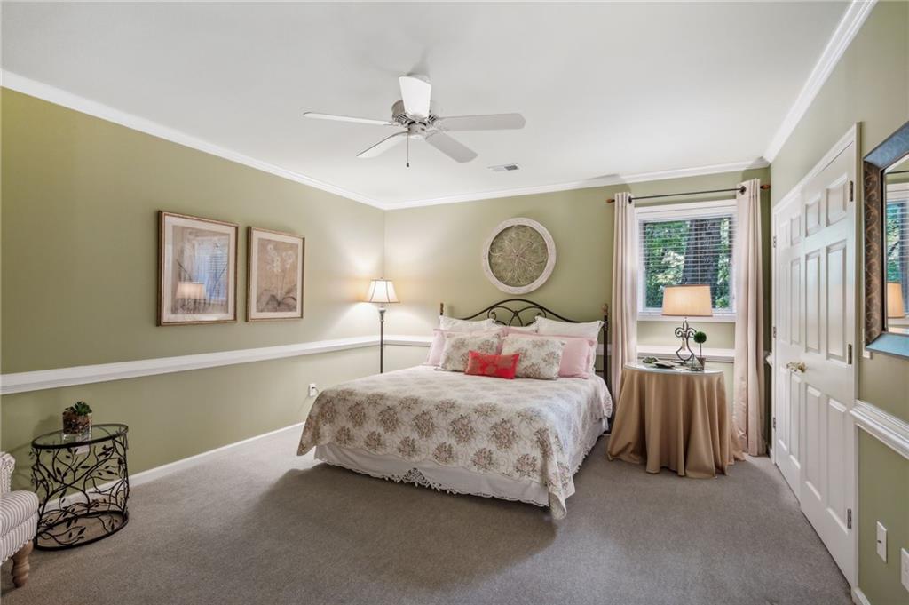 805 Wake Robin Drive