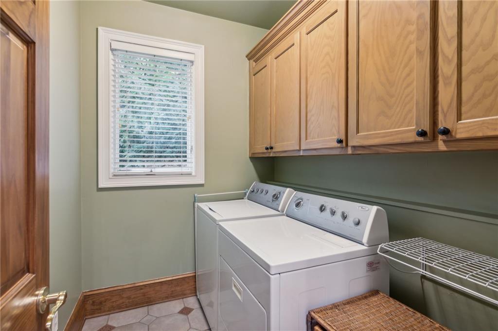 805 Wake Robin Drive