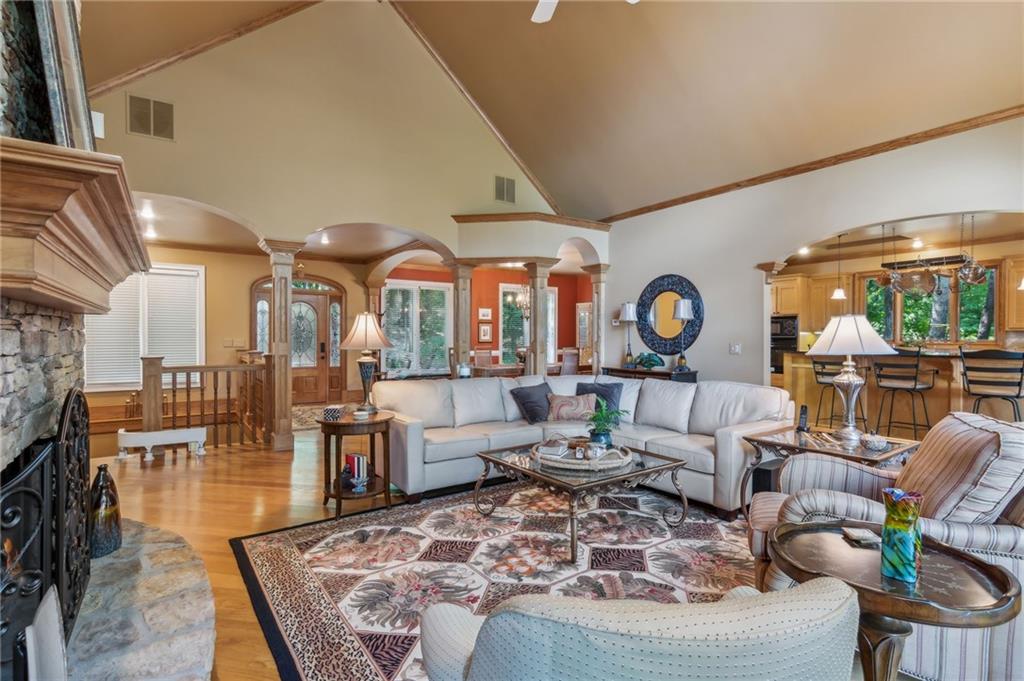 805 Wake Robin Drive