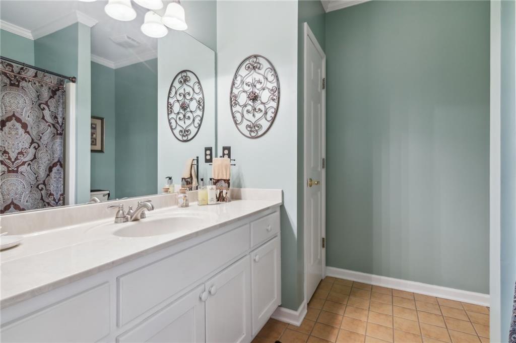 805 Wake Robin Drive