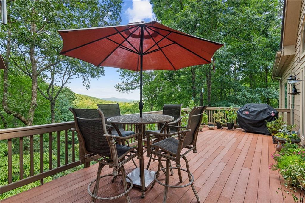 805 Wake Robin Drive