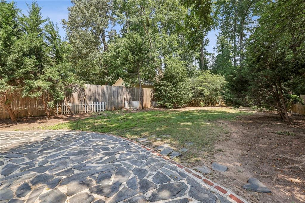 254 Alberta Drive NE