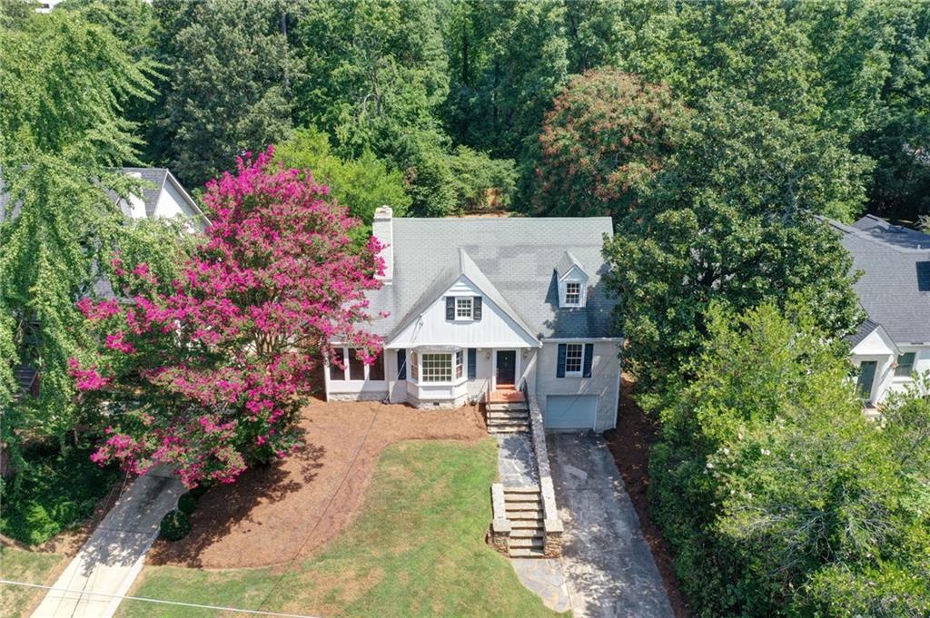 254 Alberta Drive NE