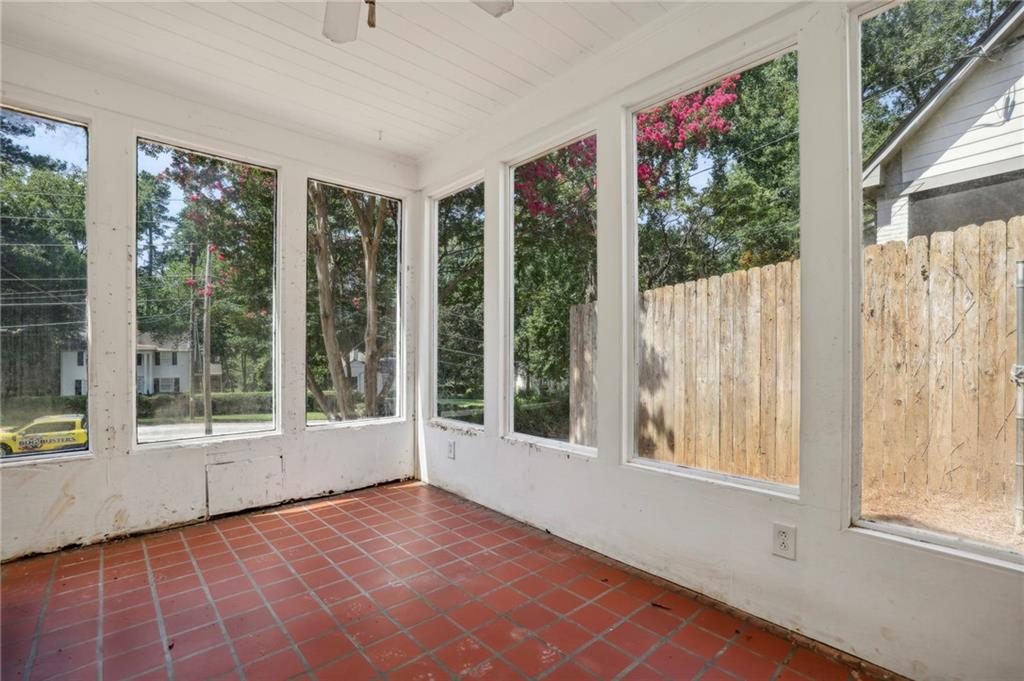 254 Alberta Drive NE