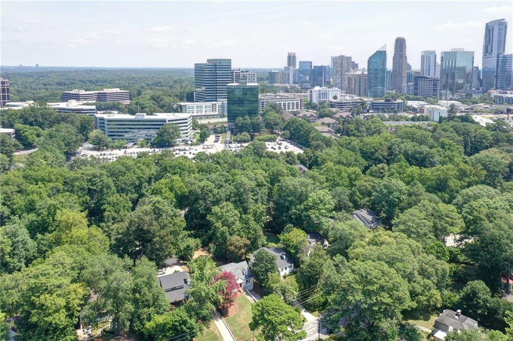 254 Alberta Drive NE