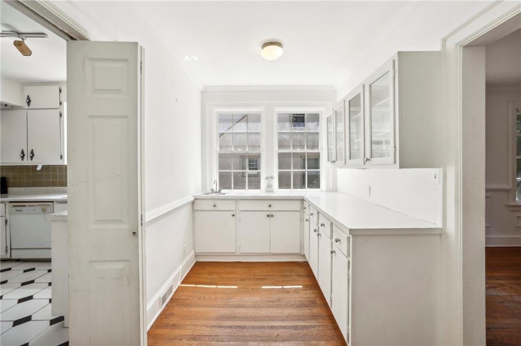 254 Alberta Drive NE