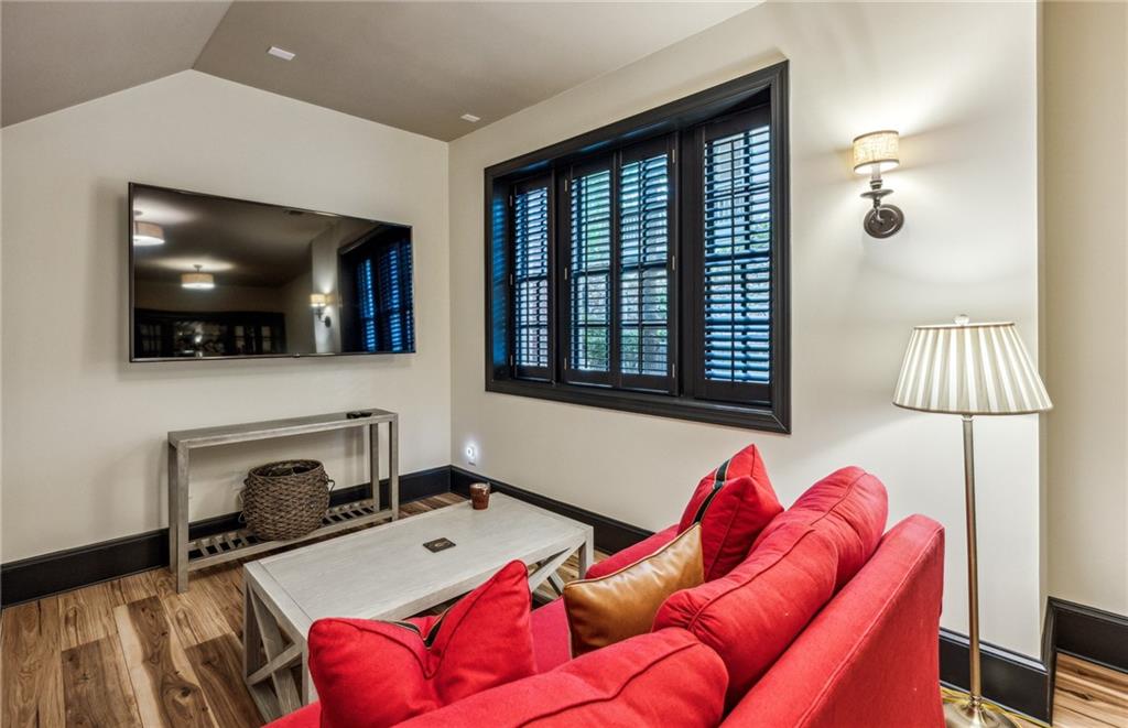 14 Conifer Circle NE