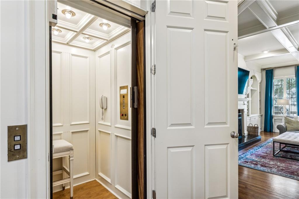 14 Conifer Circle NE