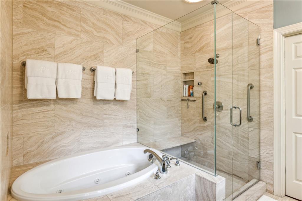 14 Conifer Circle NE