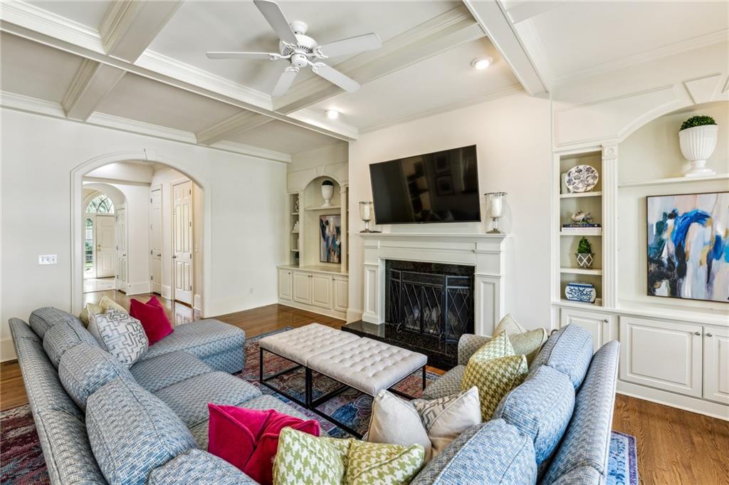 14 Conifer Circle NE