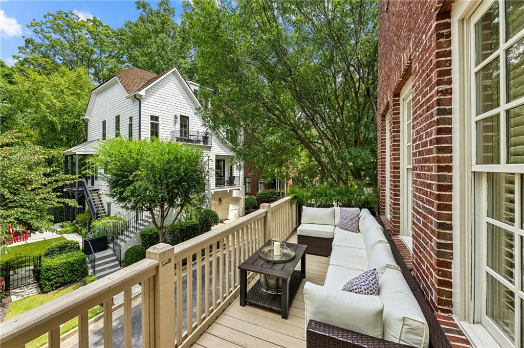 14 Conifer Circle NE