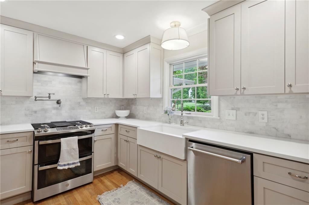 2947 Westminster Circle NW