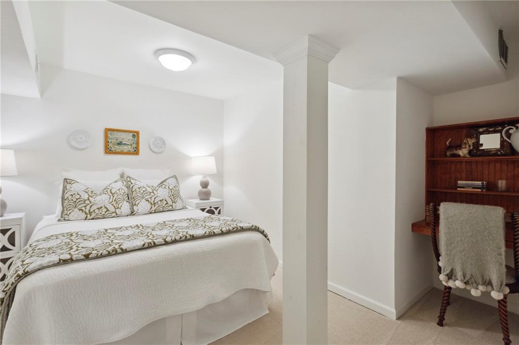 2947 Westminster Circle NW