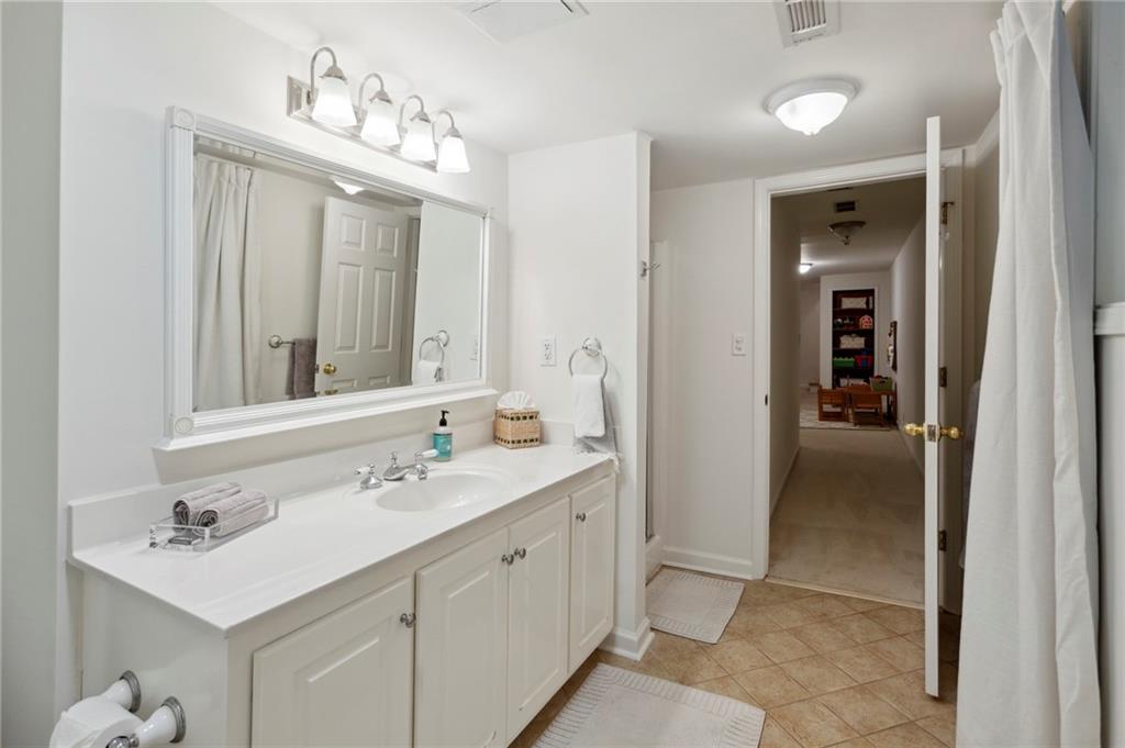 2947 Westminster Circle NW