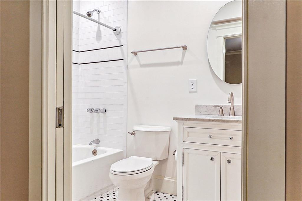 615 Ponce De Leon Place