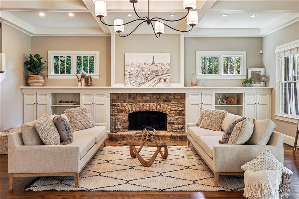 615 Ponce De Leon Place