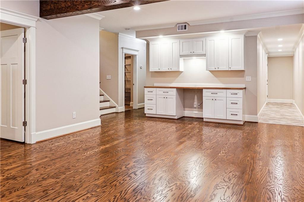 615 Ponce De Leon Place