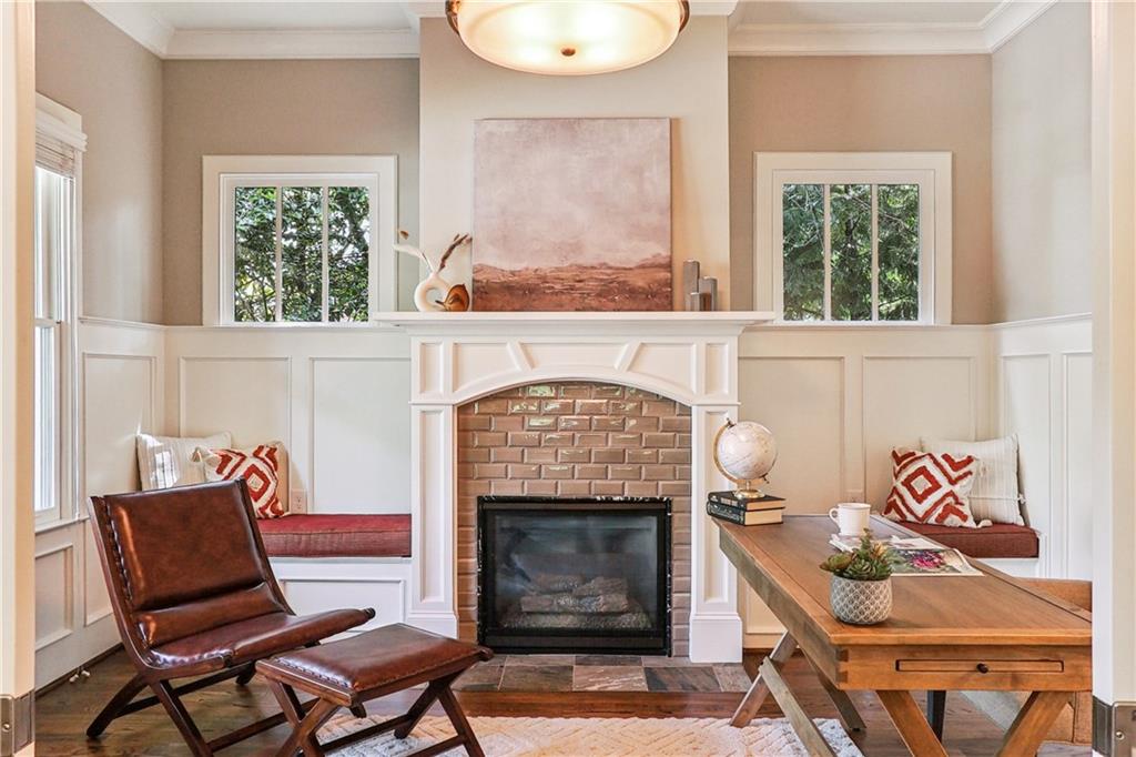 615 Ponce De Leon Place