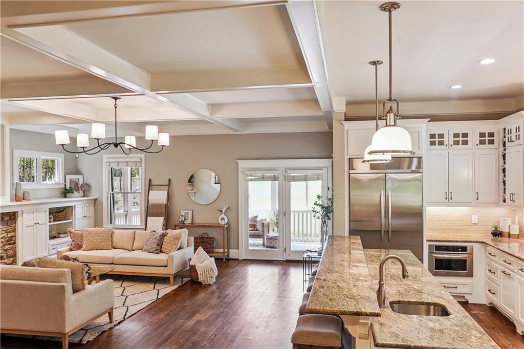 615 Ponce De Leon Place